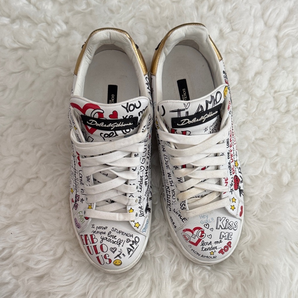 Dolce & Gabbana White Sneakers with graffiti